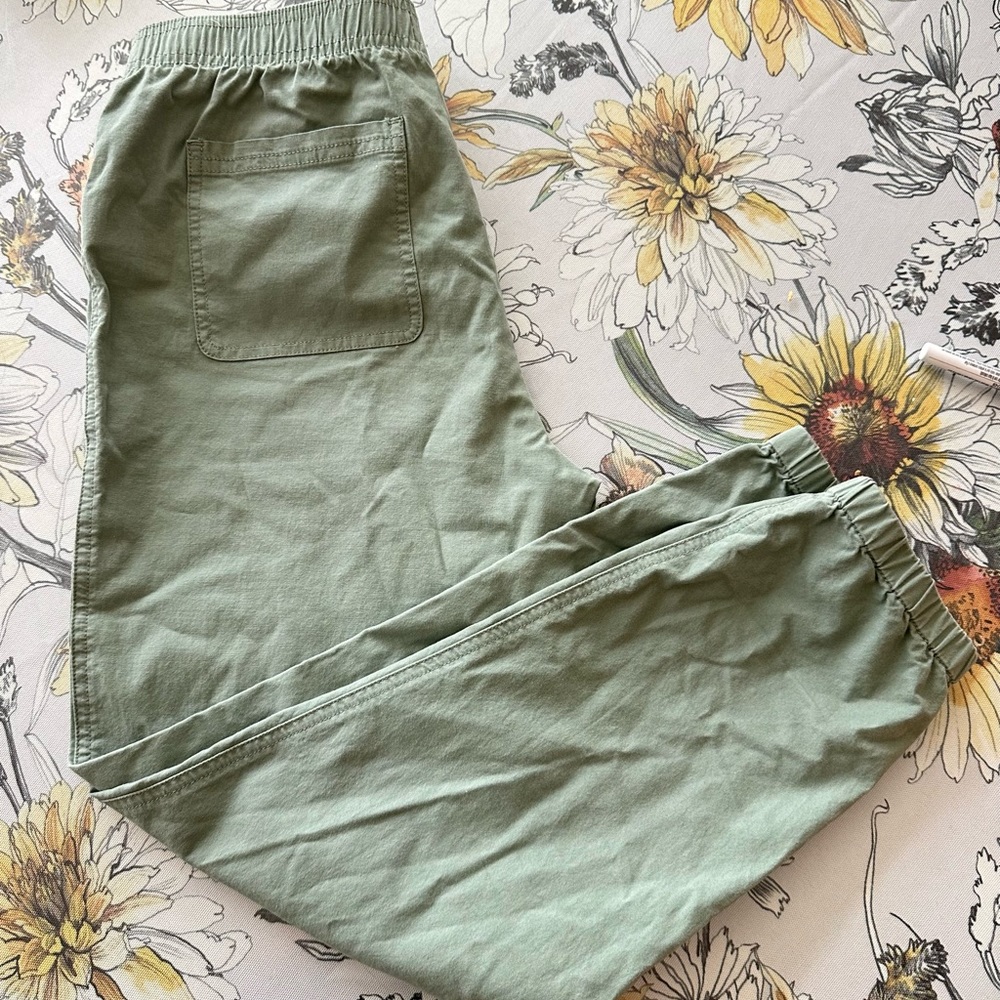 Vineyards vines pants girls 14 Excellent preowned condition